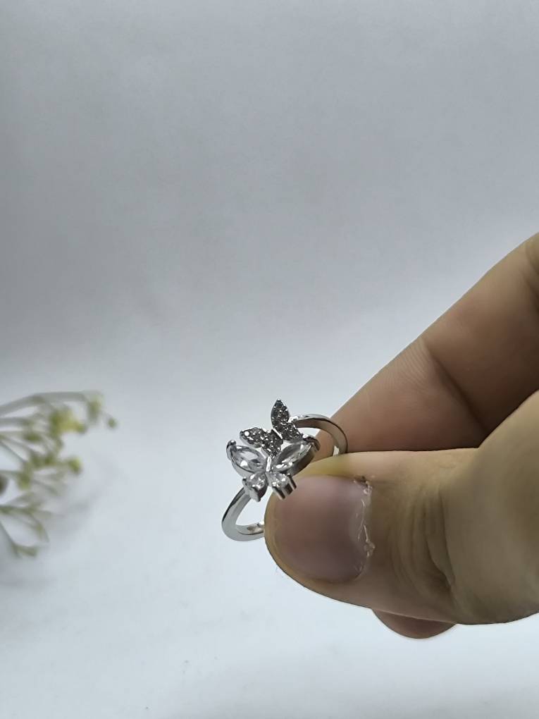 انگشتر زنانه دو پروانه نگین دار استیل