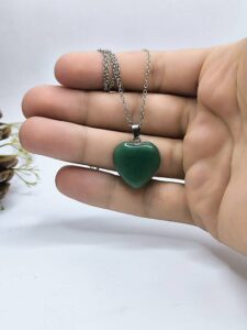 عکس گردنبند مدل سنگی زنانه سبز یشمی