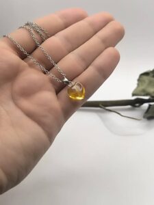 گردنبند زنانه قلب کریستالی درخشان طلایی