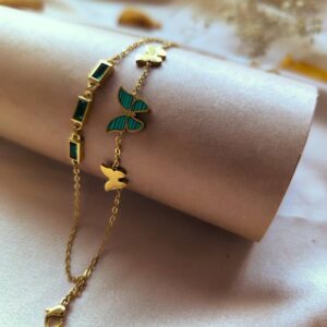 عکس و قیمت دستبند زنانه طرح بولگاری و پروانه نگین دار سبز استیل