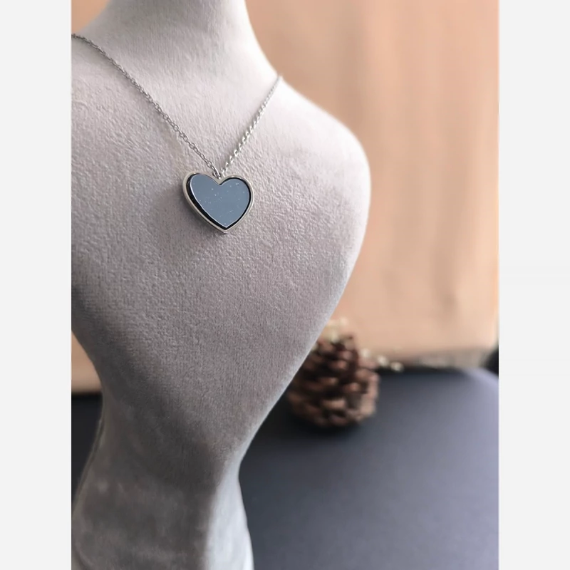 گردنبند نقرهای طرح قلب و گربه