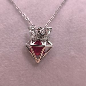 گردنبندالماس قرمز