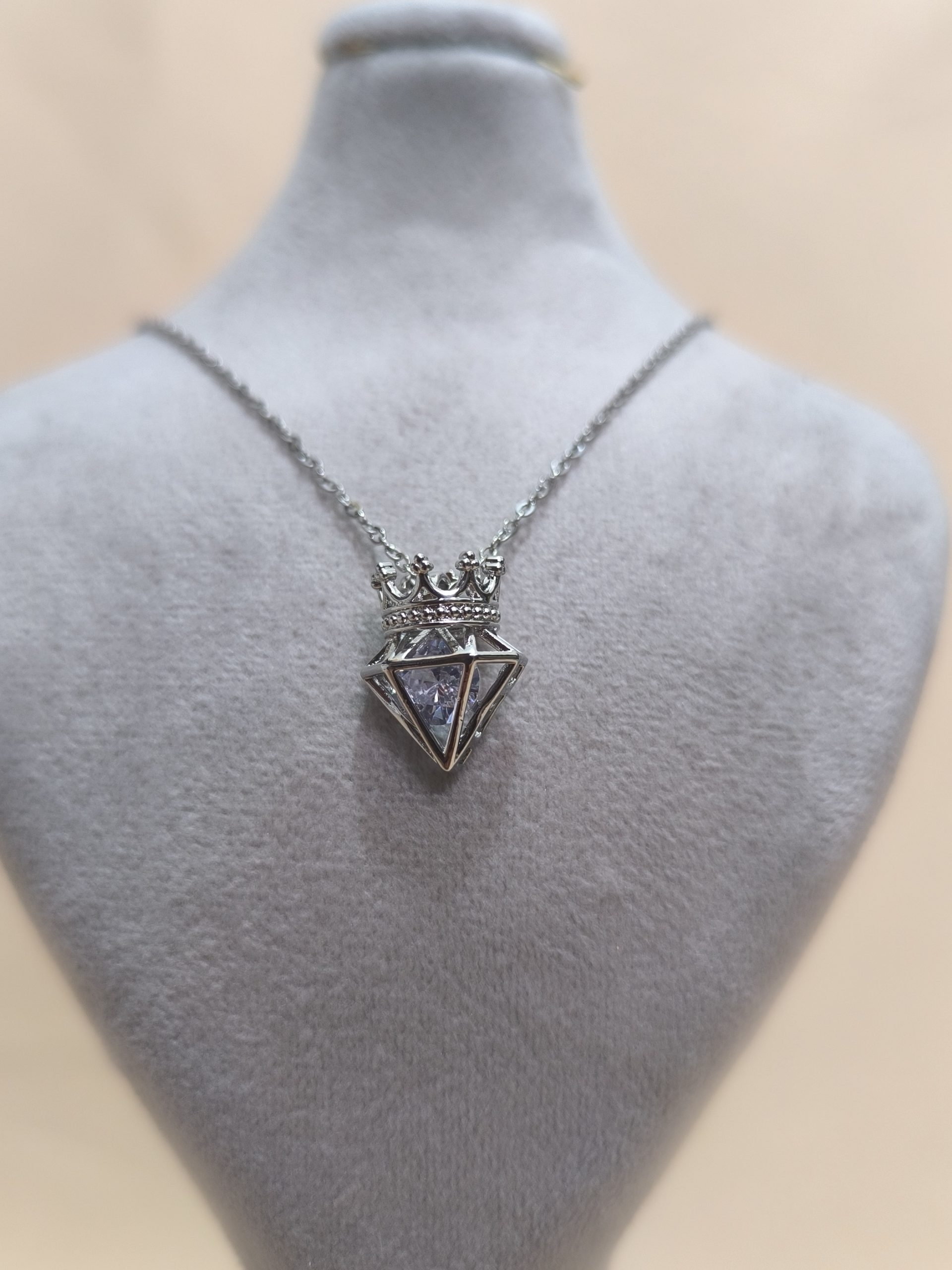 گردنبند الماسی سفید